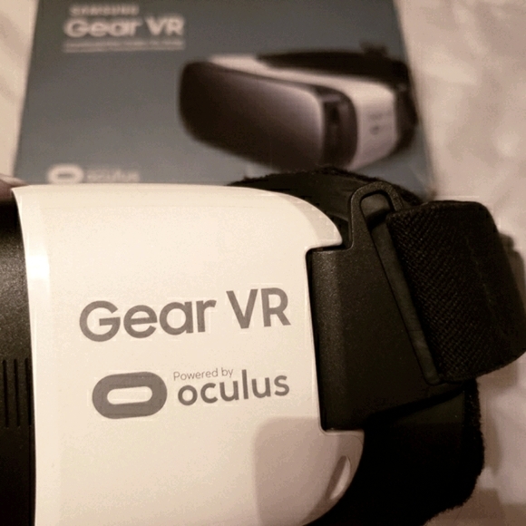 Samsung Gear VR Oculus - Picture 4 of 8